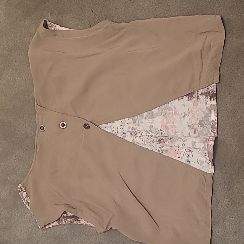 Abstract Crop Top - Picture 3 of 6